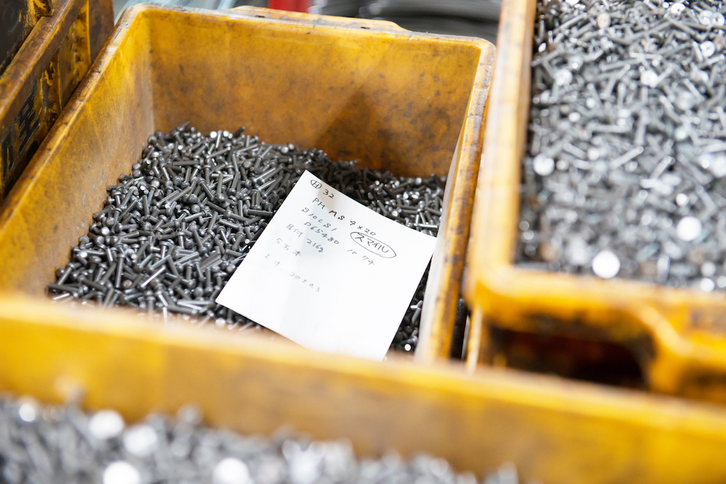 螺絲釘量產(chǎn)