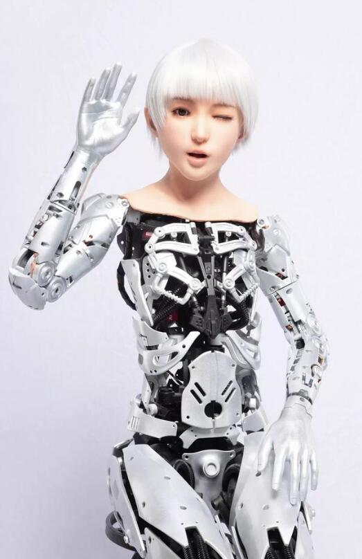 這是一個(gè)設(shè)計(jì)跨界、顛覆、創(chuàng)造的時(shí)代,也是工業(yè)設(shè)計(jì)公司騰飛的時(shí)代