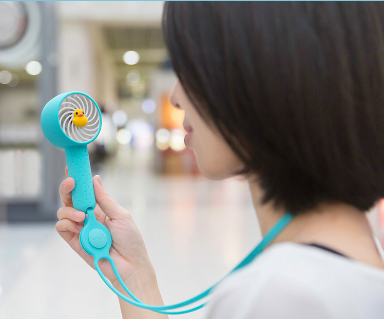 便捷式小風(fēng)扇產(chǎn)品設(shè)計(jì)